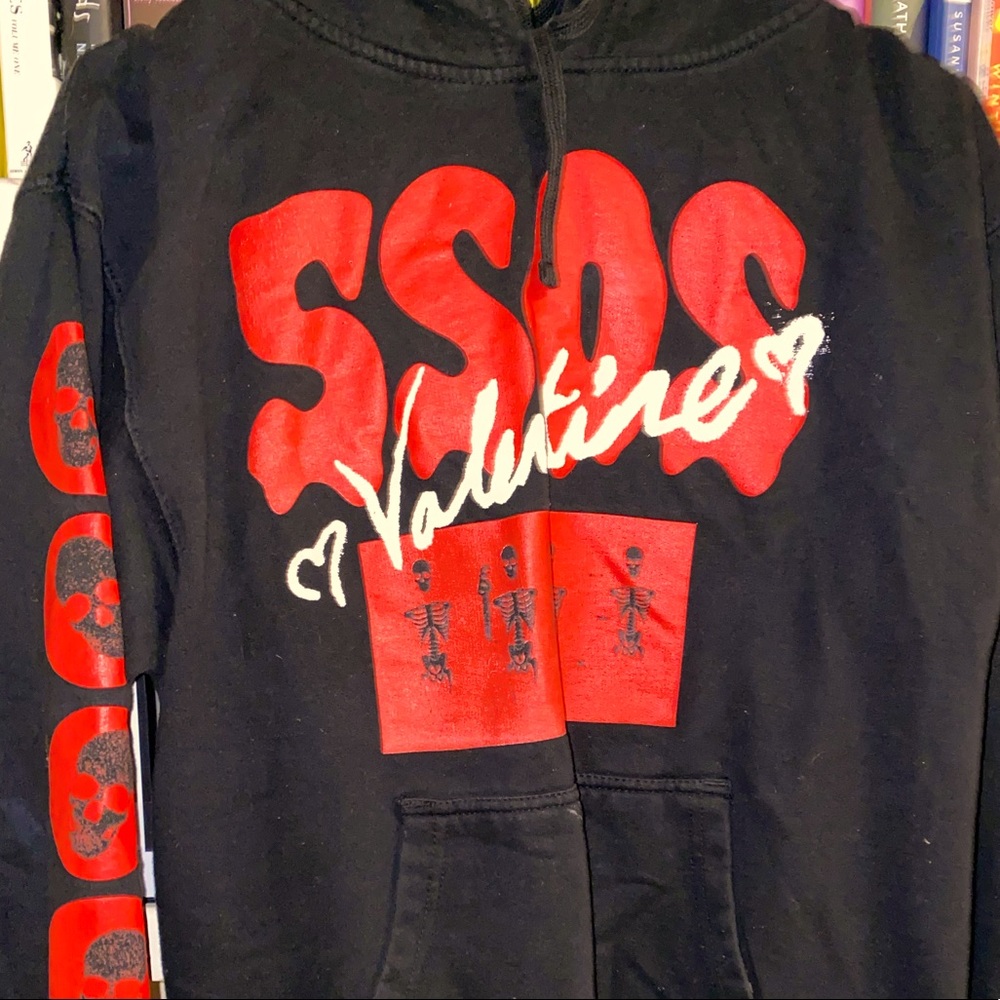 5sos valentine black hoodie